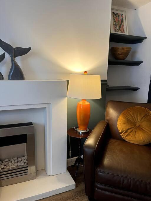 Lobster Cottage - Stylish 3 Bedroom Cottage In Heart Of Tenby Town, Pembrokeshire Ngoại thất bức ảnh