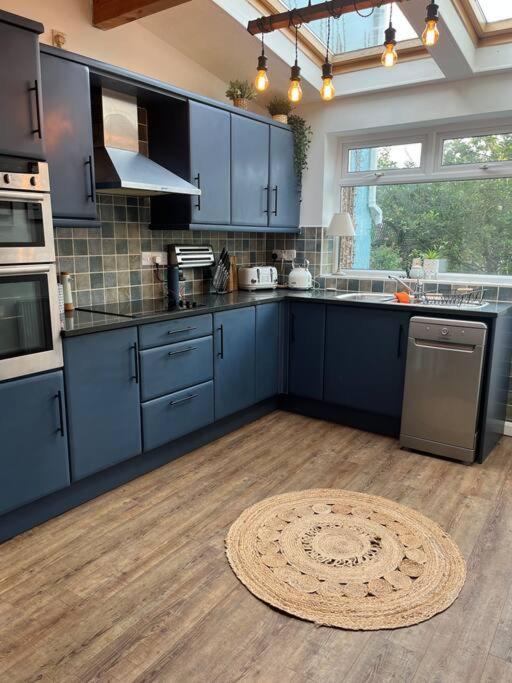 Lobster Cottage - Stylish 3 Bedroom Cottage In Heart Of Tenby Town, Pembrokeshire Ngoại thất bức ảnh